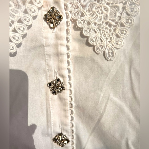 River Island Puff Sleeve Crop blouse in white. US 10 - Picture 5 of 5